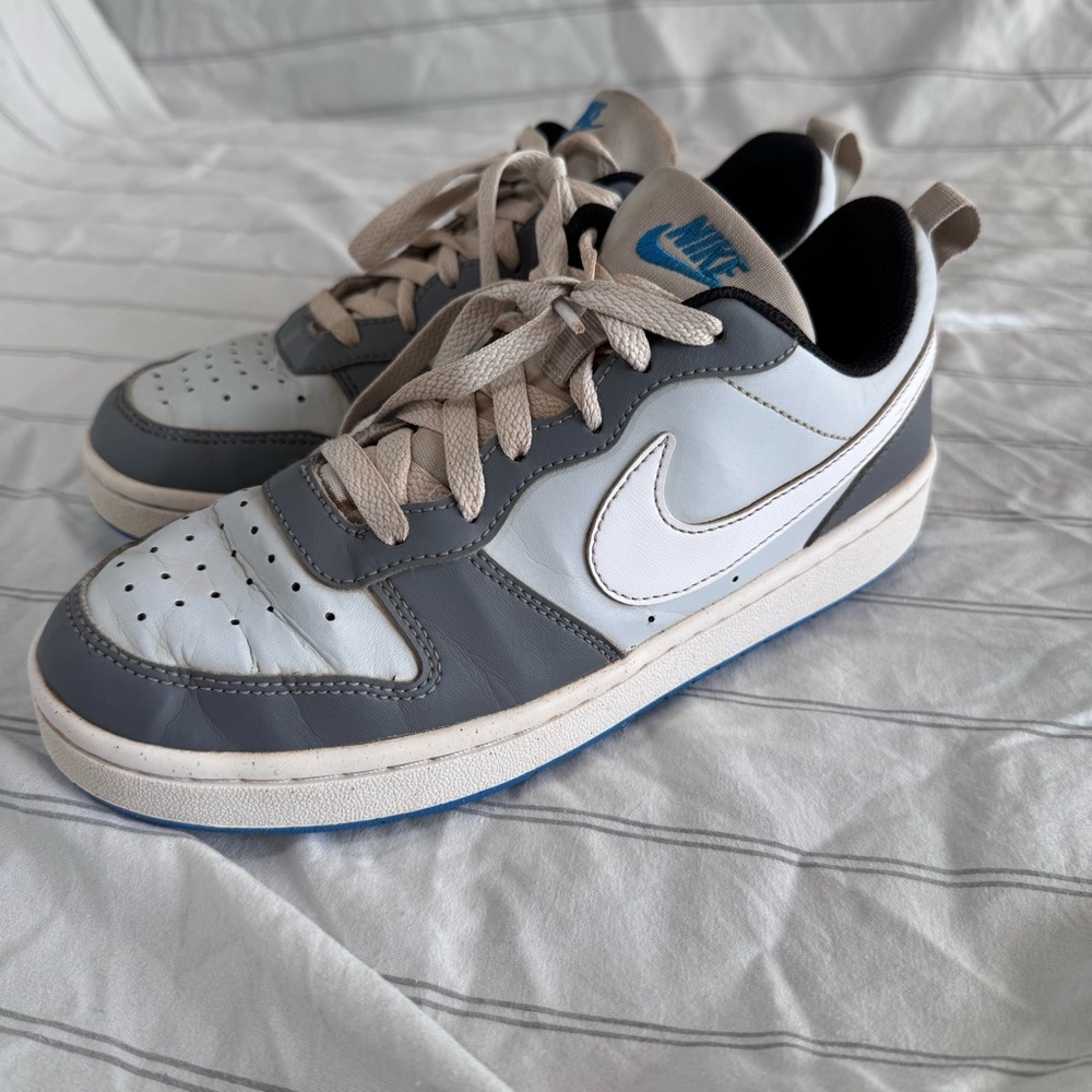 Nike Kids Sneakers cadet blue, light blue and white. Size youth 5.5 or women 7